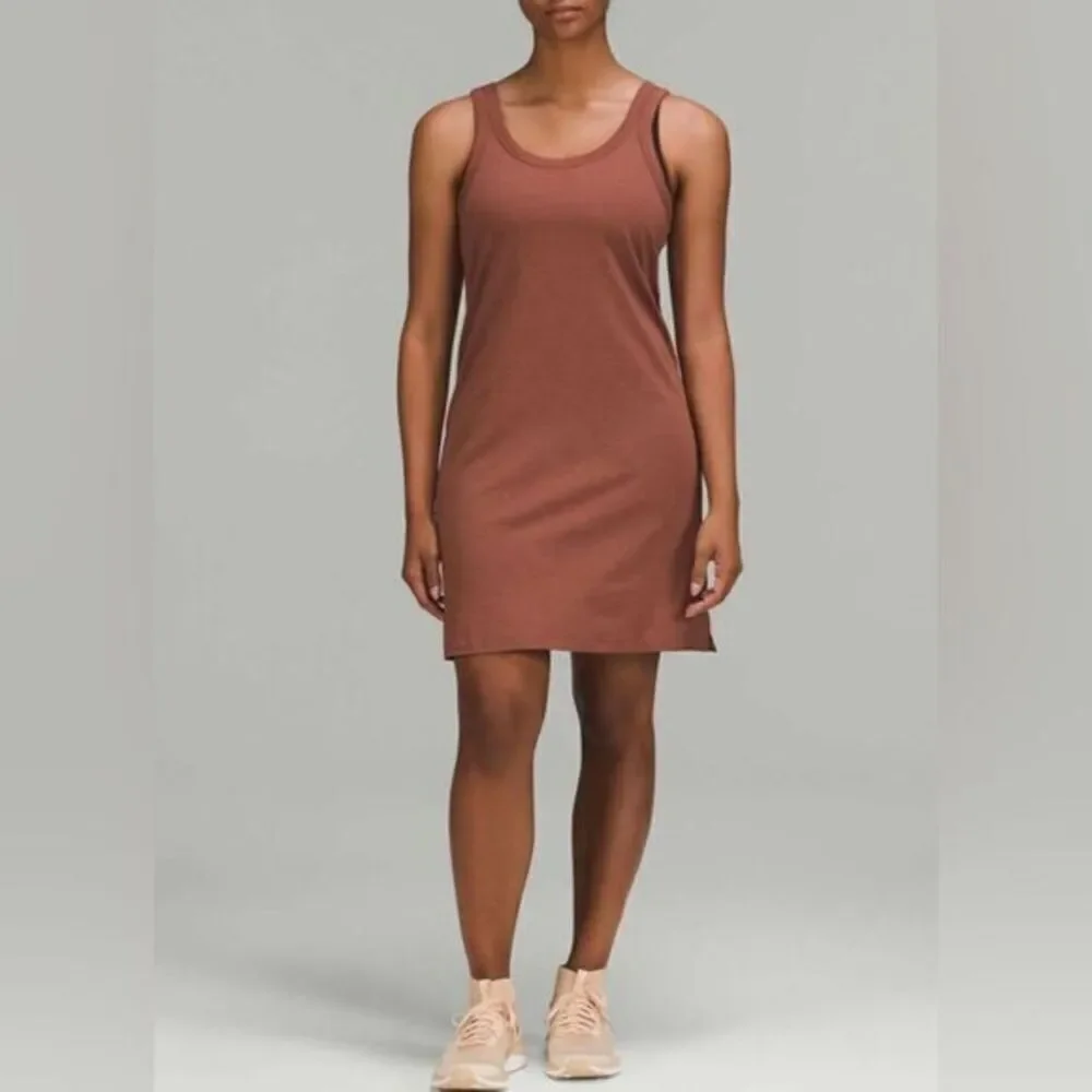 lululemon athletica pit approx